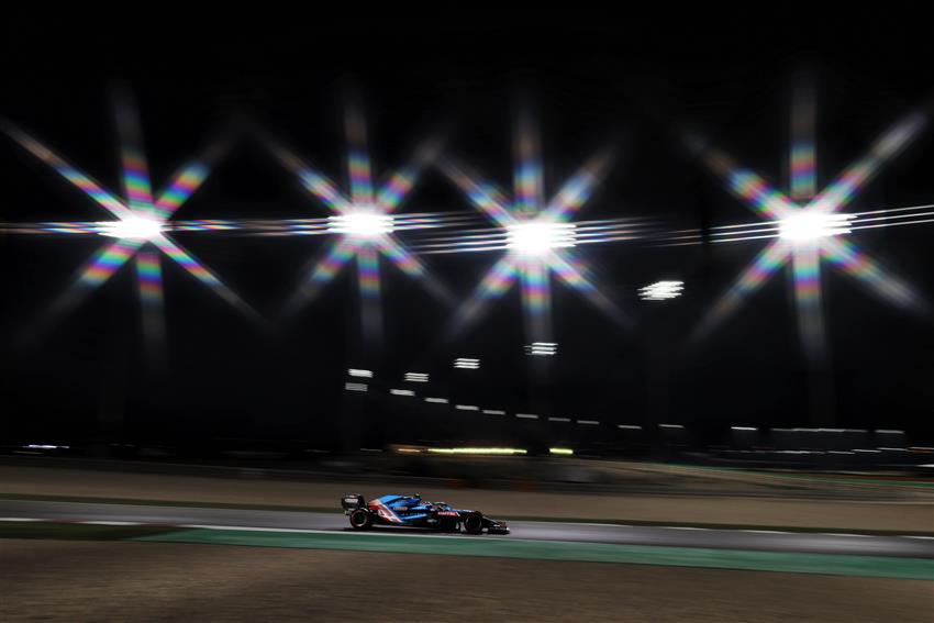 Blinding lights and F1 Car